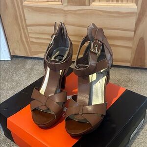 Guess Tan Women's Heels